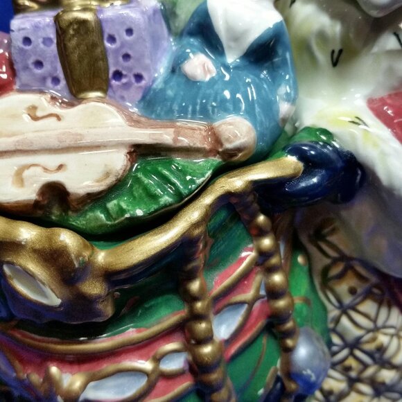 Fitz & Floyd Florentine Christmas Sugar Bowl and Creamer Set 1998 PreOwned AS IS - Picture 9 of 10